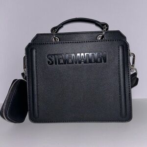 Steve Madden Bevelyn Convertible Crossbody Handbag Hand Carry Tote Purse